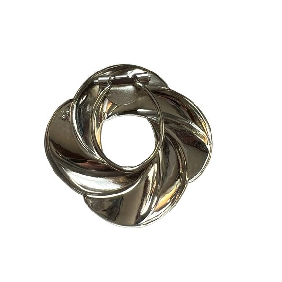 Vintage Silver Tone Open Circle Swirl Scarf Clip MCM 2" across - Picture 3 of 4